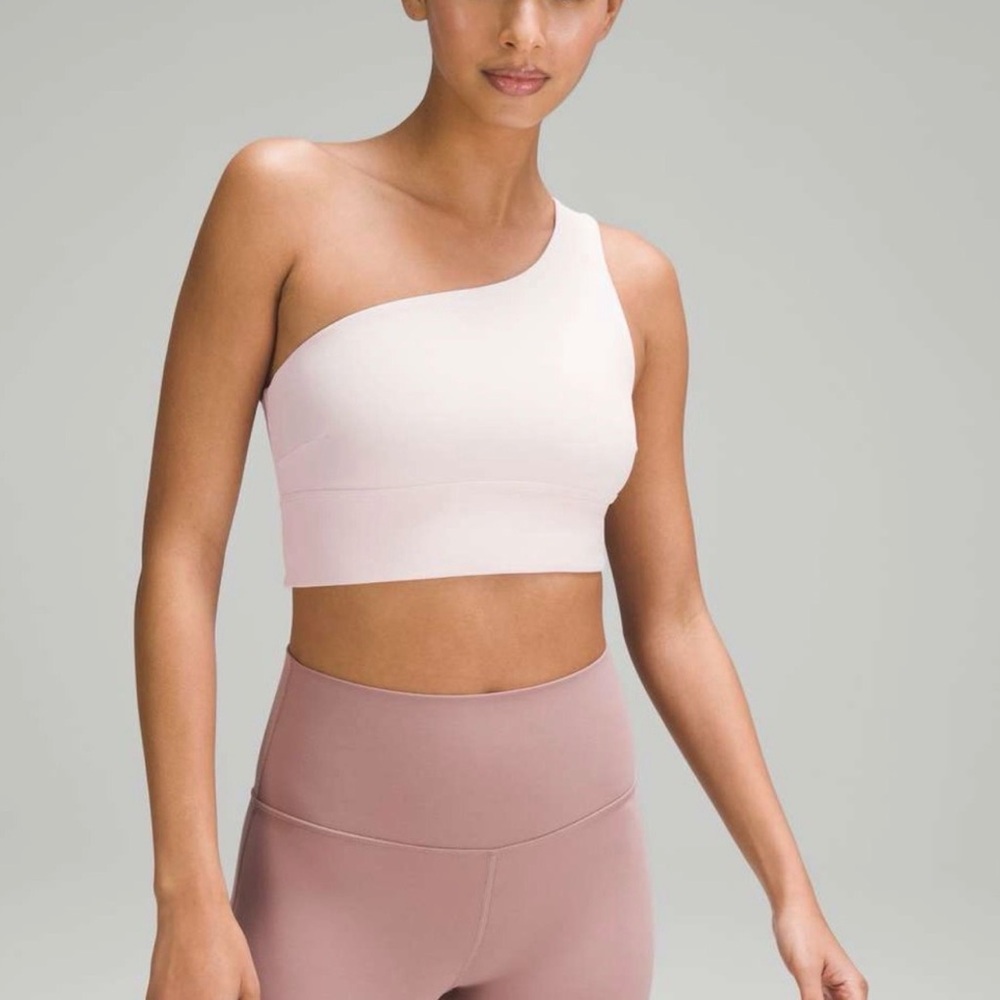 Lululemon Ribbed Nulu Asymmetrical Yoga Bra *Light Support, A/B Cup